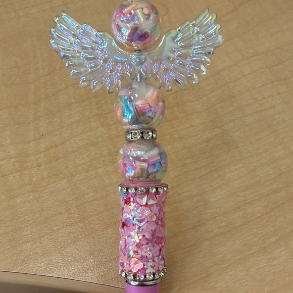 Pen - Picture 3 of 3